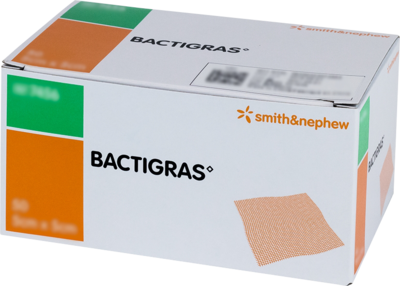BACTIGRAS antiseptische Paraffingaze 5x5 cm